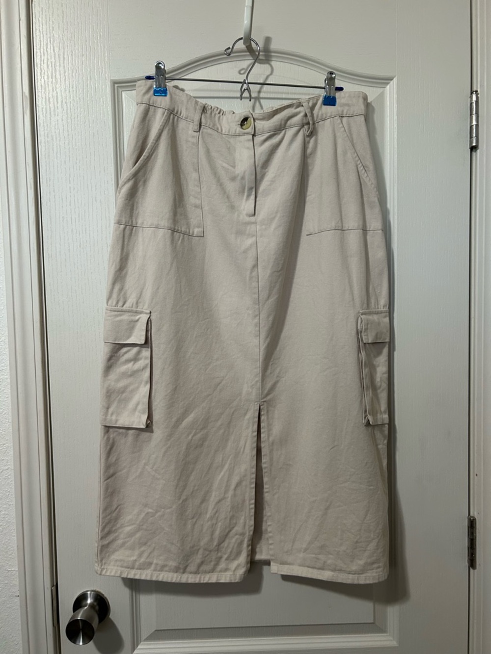 Utility Midi Skirt in Light Beige